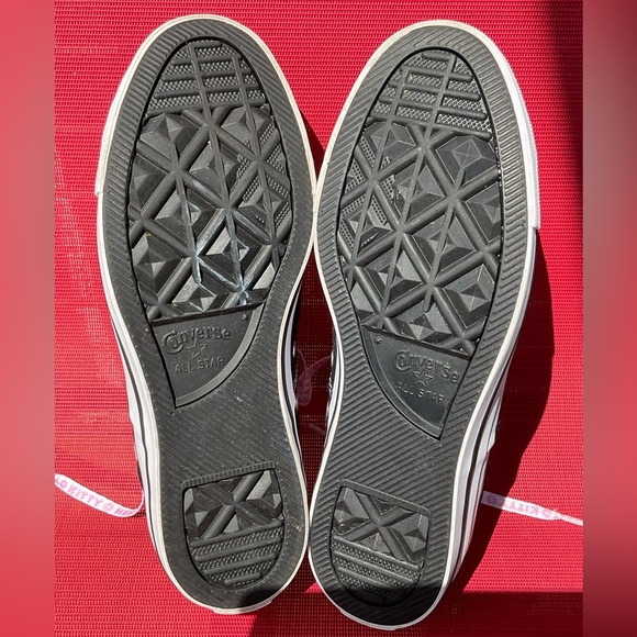 Converse Hello Kitty Chuck Taylor All Star Madison 564630C Black.New! Women’s 9. - Picture 11 of 12